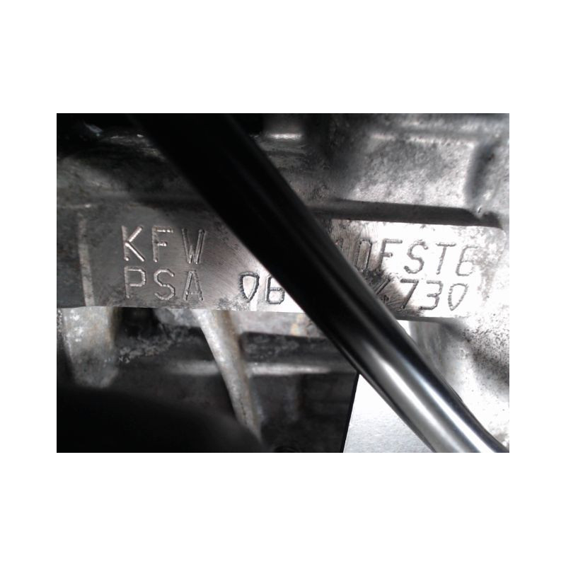 MOTEUR ESSENCE PEUGEOT 206 1.4 i 