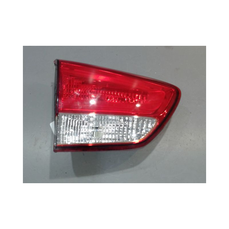 FEU ARRIERE INTERIEUR GAUCHE KIA CARENS