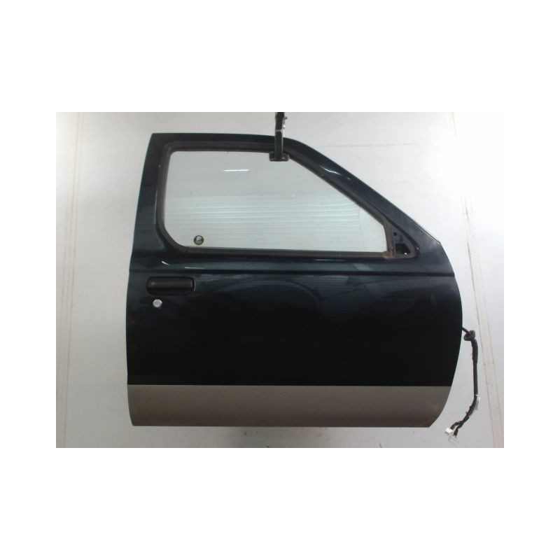 PORTE AVANT DROIT NISSAN KING-CAB