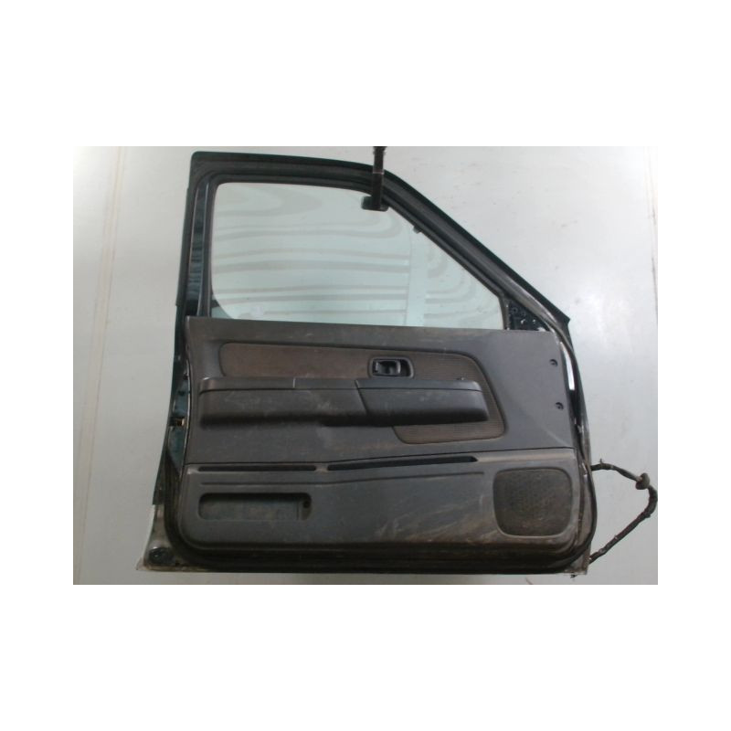 PORTE AVANT GAUCHE NISSAN KING-CAB