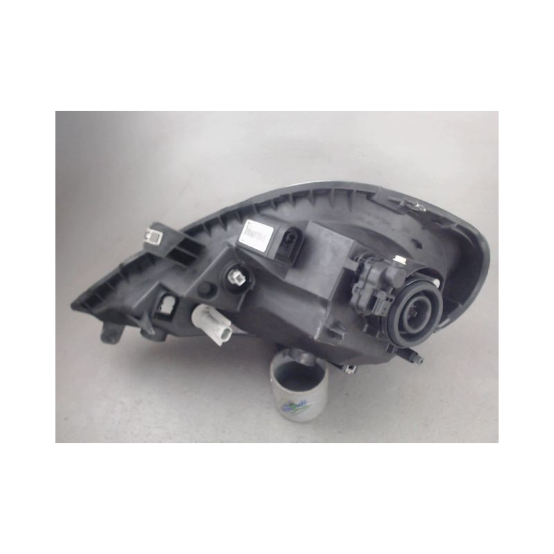 PHARE DROIT RENAULT TRAFIC