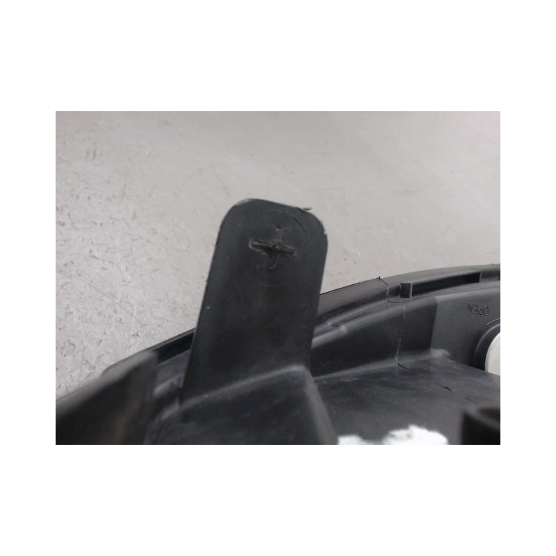 PHARE DROIT RENAULT TRAFIC