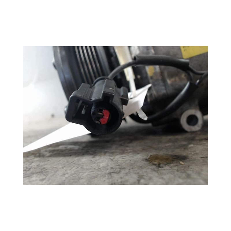 COMPRESSEUR AIR CONDITIONNE FORD FIESTA 02 -05