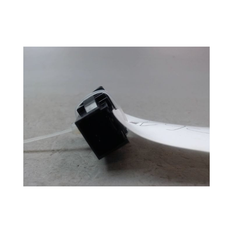 BOUTON DE WARNING FORD PUMA