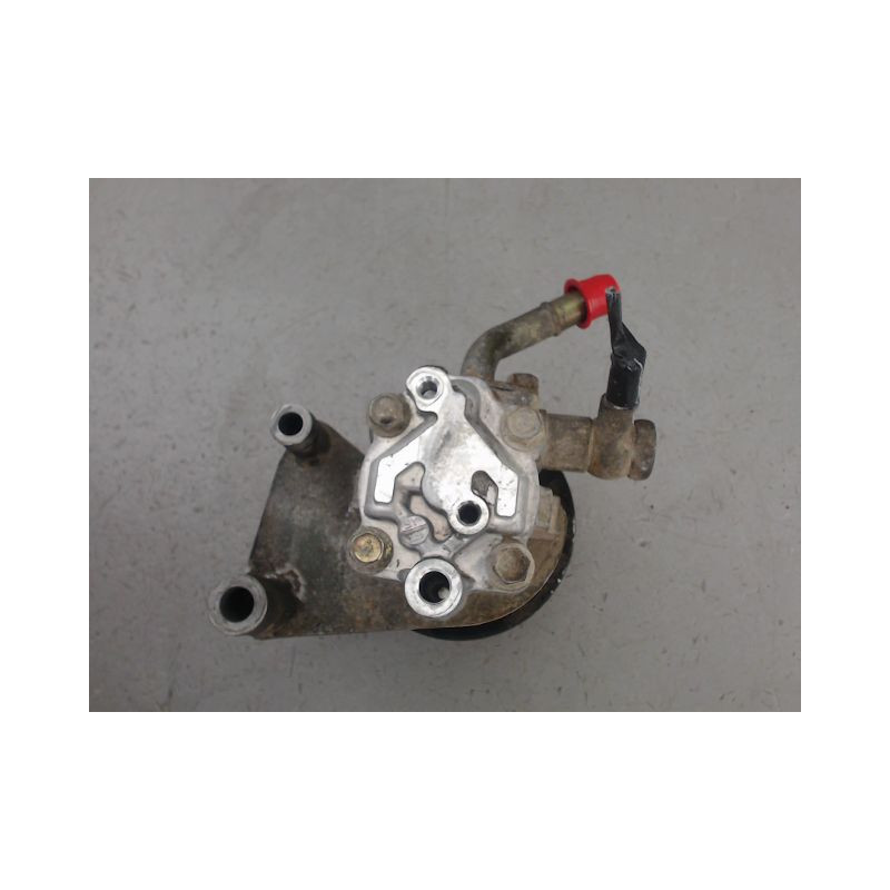 POMPE DIRECTION ASSISTEE NISSAN KING-CAB