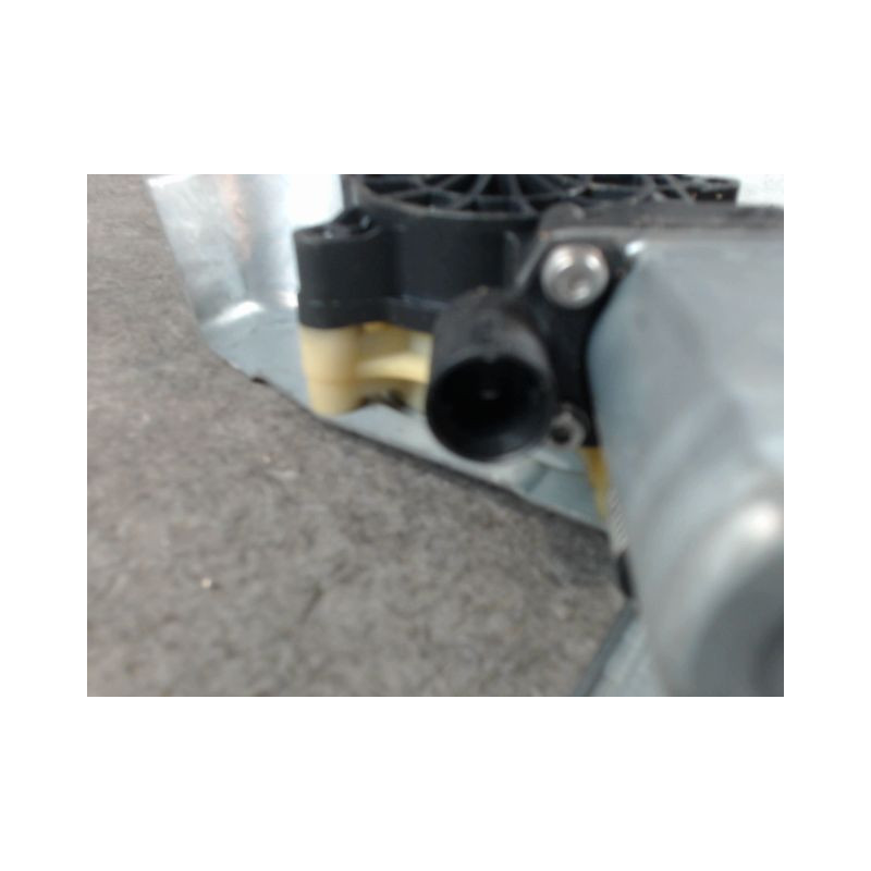 MECANISME+MOTEUR LEVE-GLACE AVANT GAUCHE MERCEDES CITAN