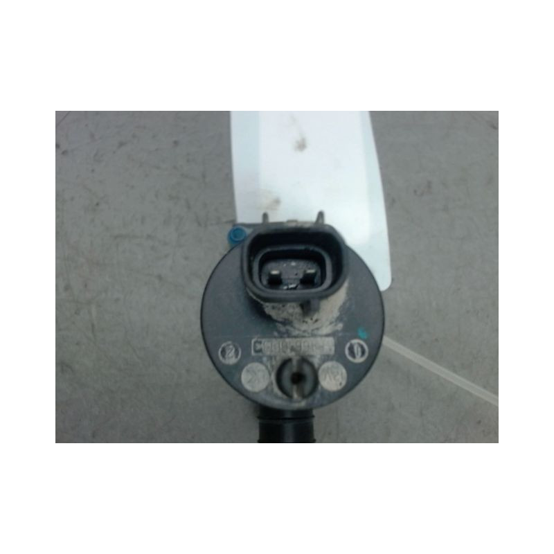 POMPE LAVE-GLACE AVANT TOYOTA COROLLA