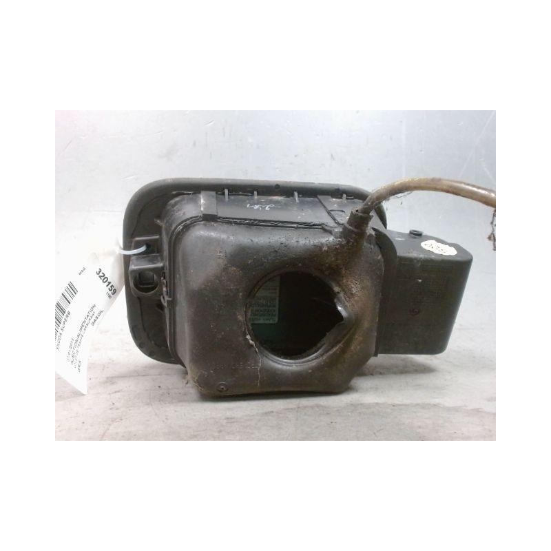 VOLET DE TRAPPE CARBURANT SKODA SUPERB