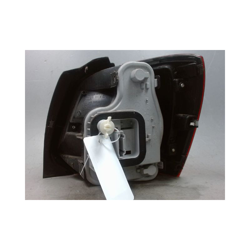 FEU ARRIERE GAUCHE  VOLKSWAGEN POLO 2009-