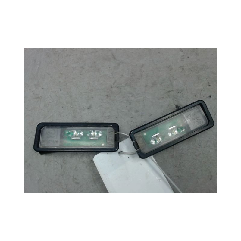 ECLAIREUR PLAQUE DE POLICE VOLKSWAGEN POLO 2009-