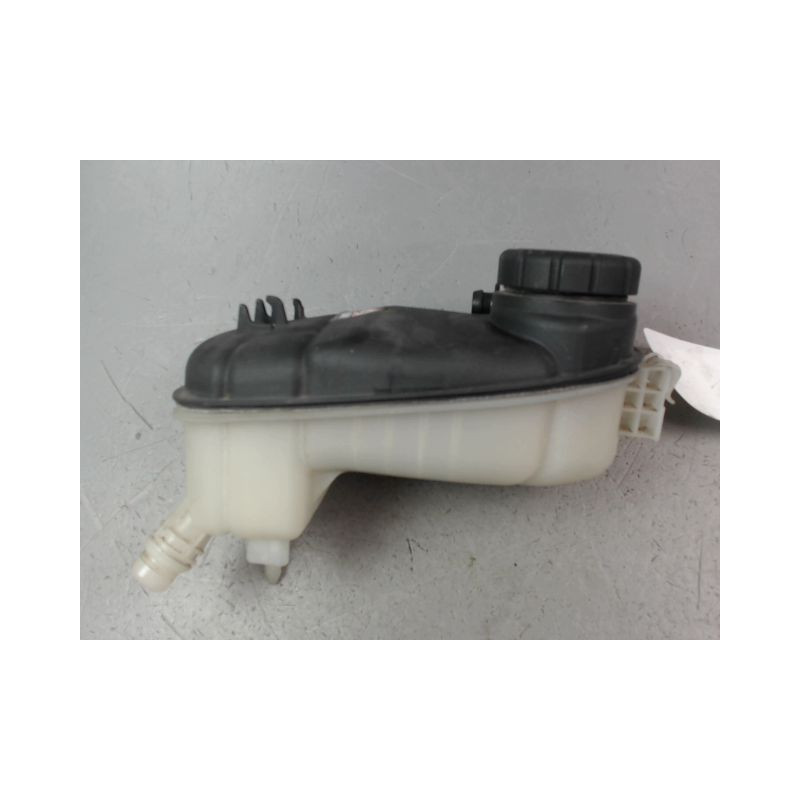 VASE EXPANSION MERCEDES CLASSE B 2008-