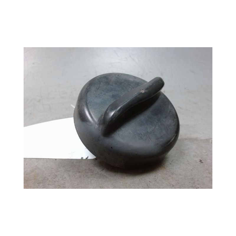 BOUCHON RESERVOIR A CARBURANT PEUGEOT 406 99-04