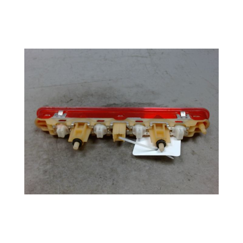 FEUX STOP SUPPLEMENTAIRE PEUGEOT 207 5P