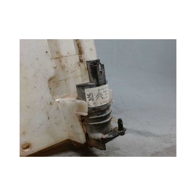 RESERVOIR LAVE-GLACE AVANT PEUGEOT 407