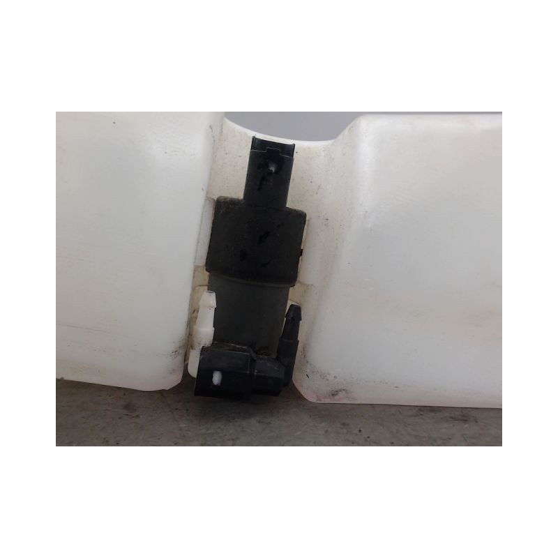 RESERVOIR LAVE-GLACE AVANT DACIA DUSTER