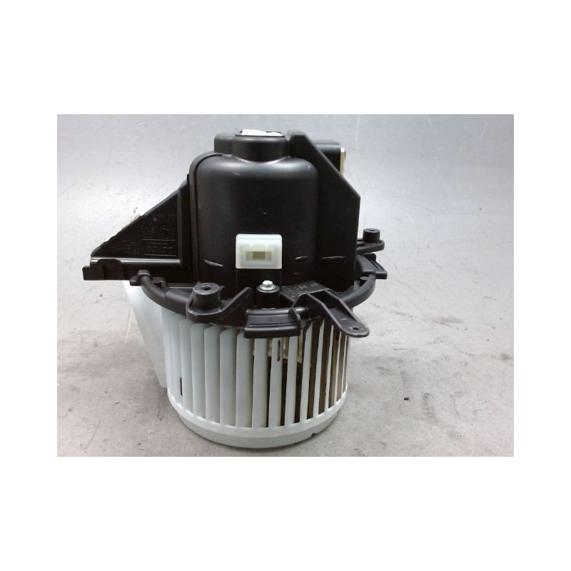 MOTEUR VENTILATEUR CHAUFFAGE CITROEN C4