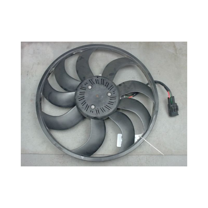 MOTEUR VENTILATEUR RADIATEUR BMW SERIE 1
