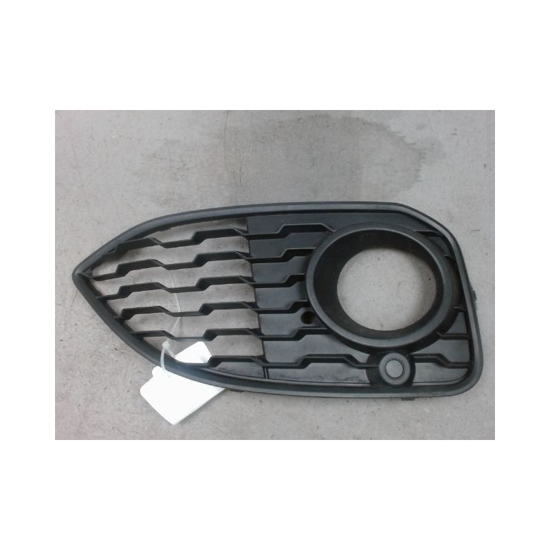 GRILLE VENTILATION PARE-CHOC AVD BMW SERIE 1