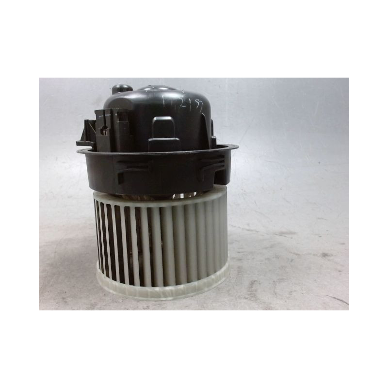 MOTEUR VENTILATEUR CHAUFFAGE PEUGEOT 2008