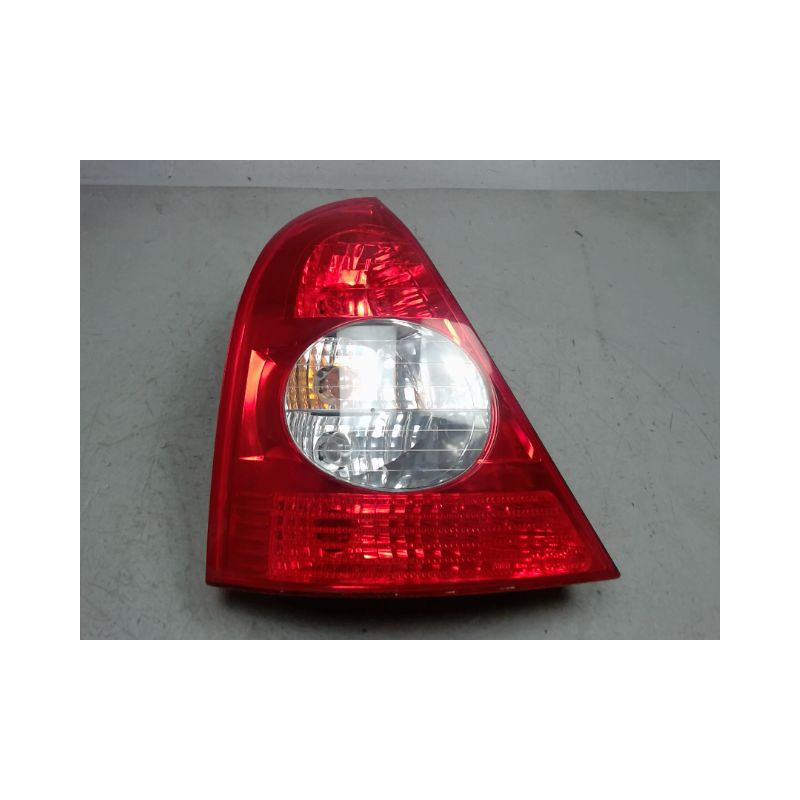 FEU ARRIERE GAUCHE  RENAULT CLIO