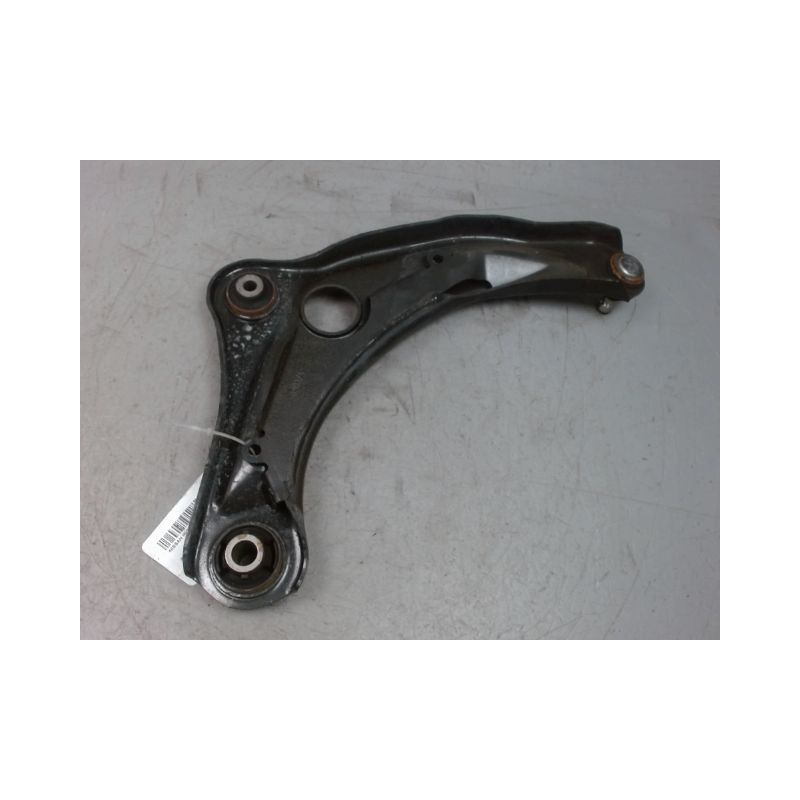 TRIANGLE INFERIEUR AVANT GAUCHE NISSAN MICRA