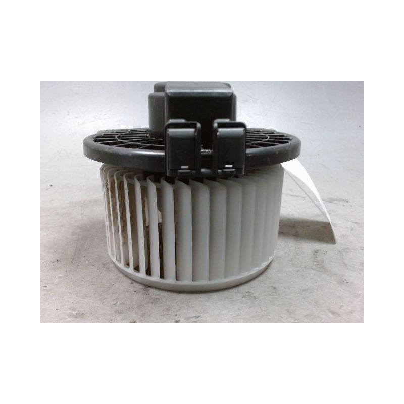 MOTEUR VENTILATEUR CHAUFFAGE DAIHATSU CUORE