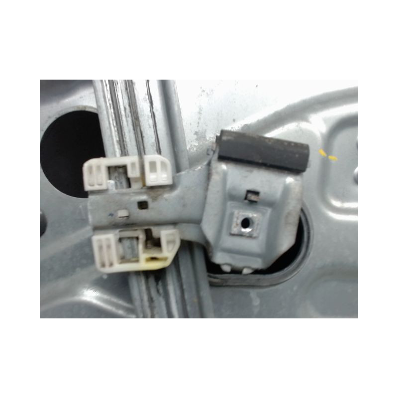 MECANISME+MOTEUR LEVE-GLACE AVANT DROIT HYUNDAI I 30 2007-