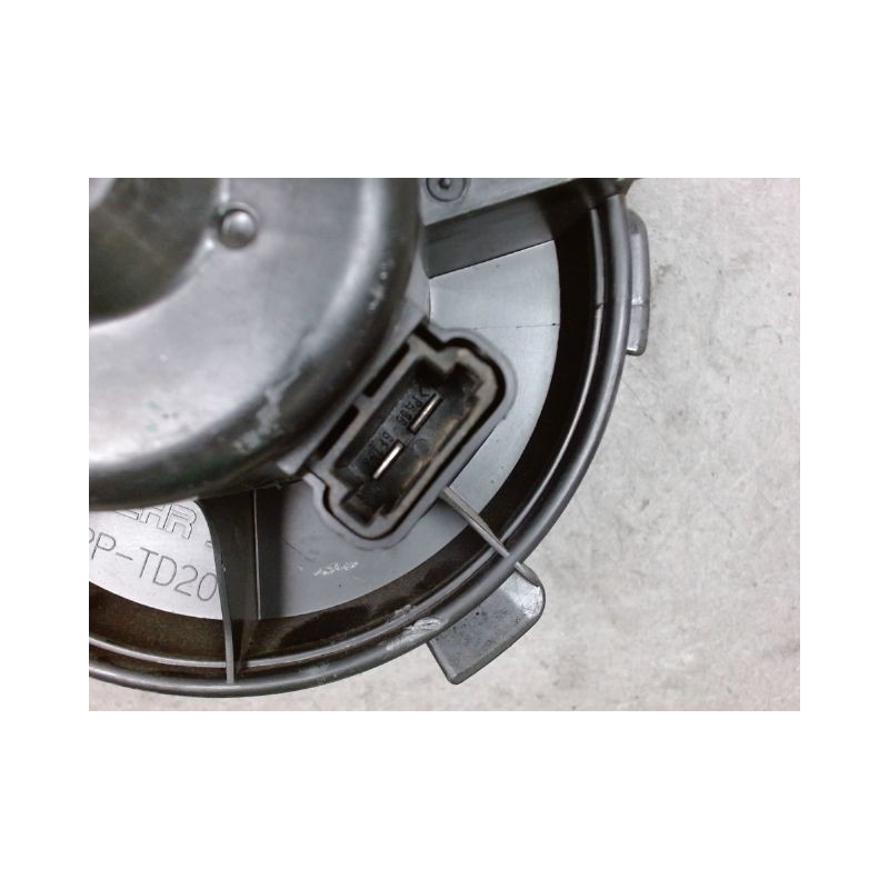 MOTEUR VENTILATEUR CHAUFFAGE PEUGEOT 206