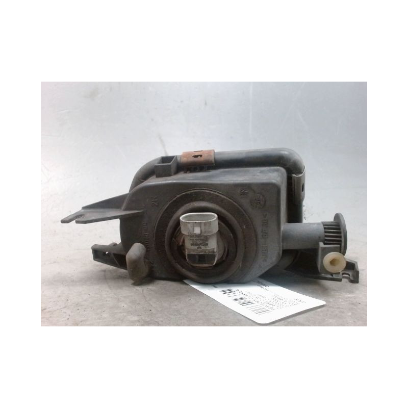PHARE ANTIBROUILLARD AVANT DROIT MERCEDES CLASSE C 2000-