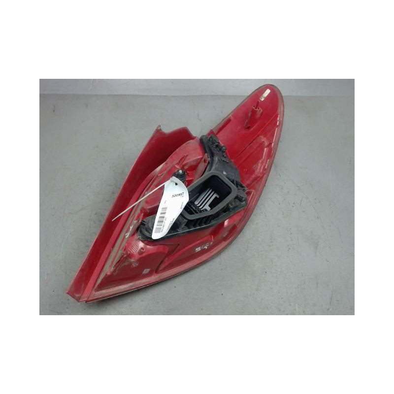 FEU ARRIERE GAUCHE  PEUGEOT 207