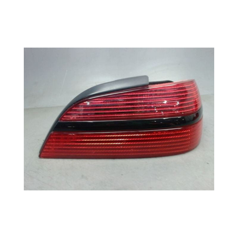 FEU ARRIERE DROIT PEUGEOT 406 99-04