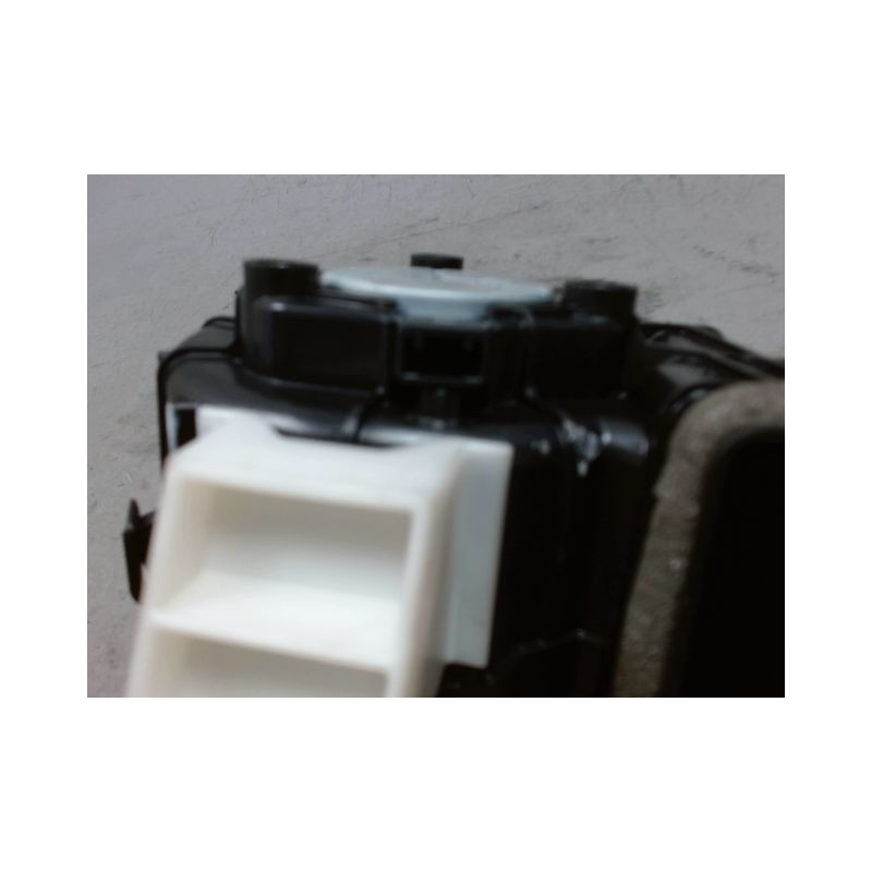 MOTEUR VENTILATEUR CHAUFFAGE TOYOTA YARIS CRO