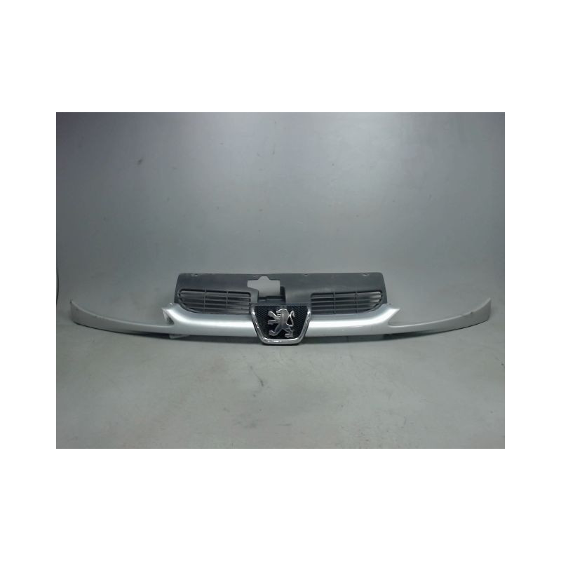 CALANDRE PEUGEOT 206