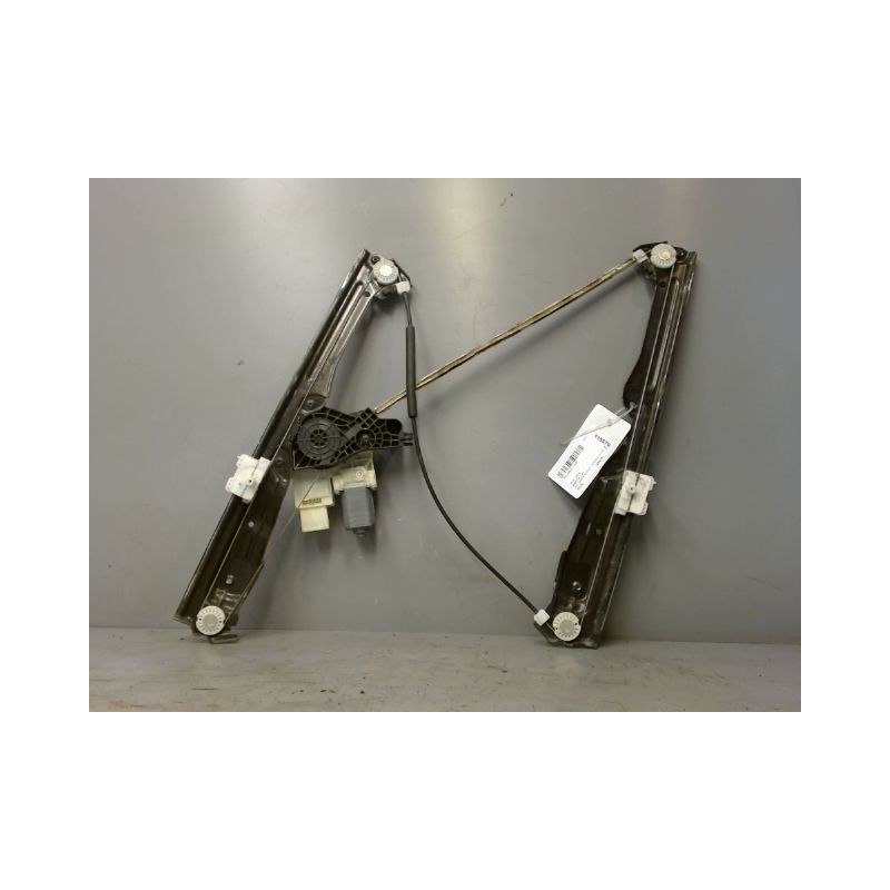 MECANISME+MOTEUR LEVE-GLACE AVANT GAUCHE PEUGEOT 308