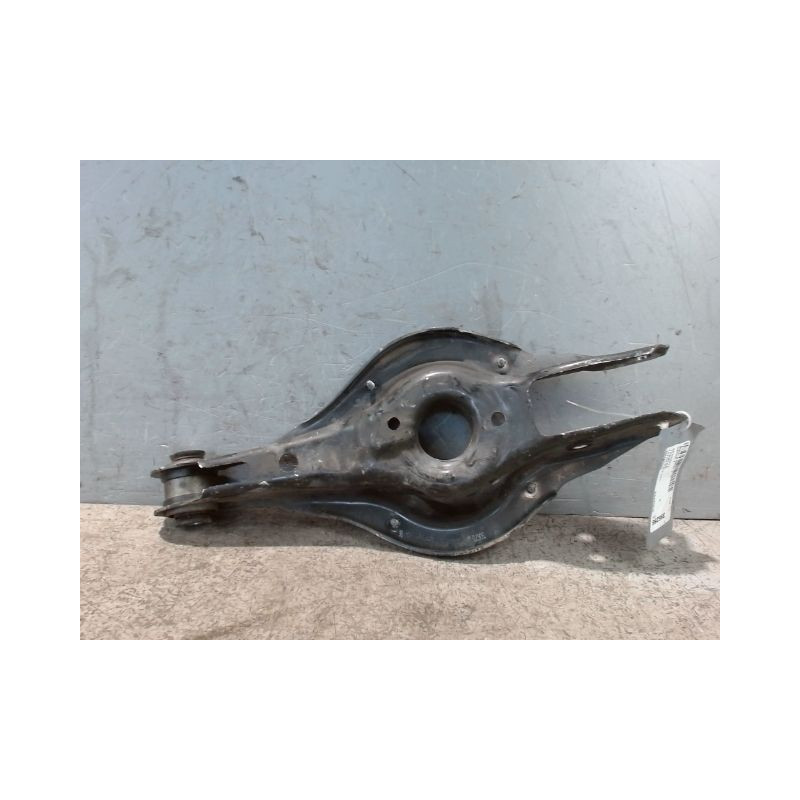 TRIANGLE SUPERIEUR ARRIERE DROIT BMW SERIE 1