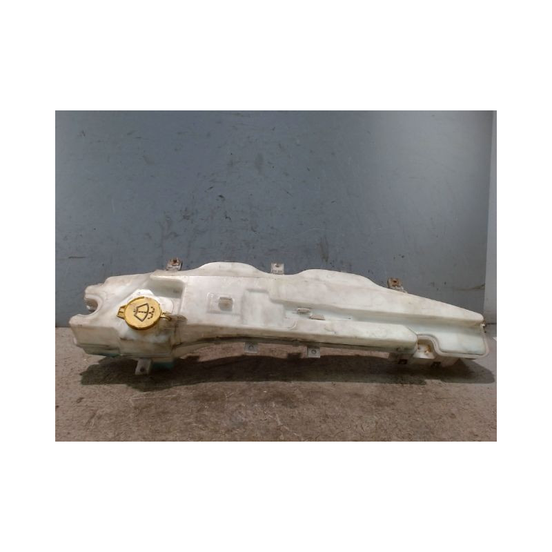 RESERVOIR LAVE-GLACE AVANT JEEP CHEROKEE 2004-