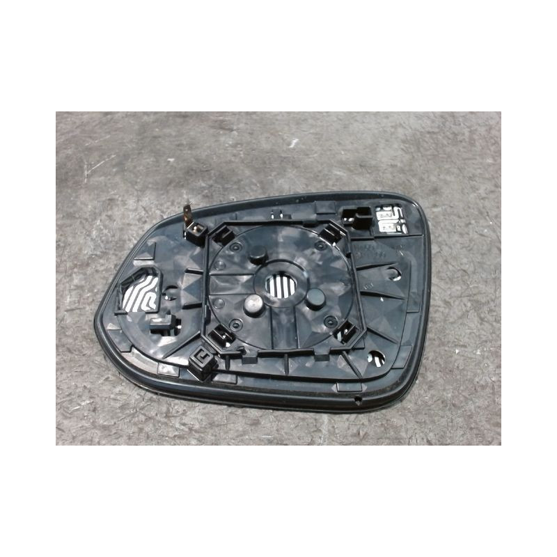 GLACE RETROVISEUR EXT D TOYOTA RAV4