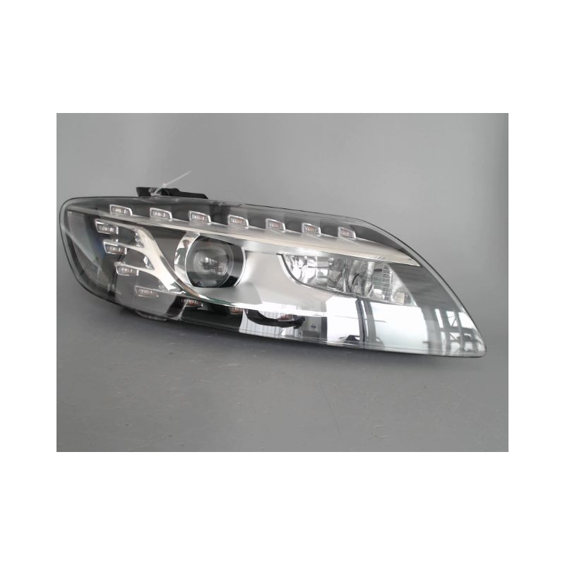 PHARE DROIT AUDI Q7