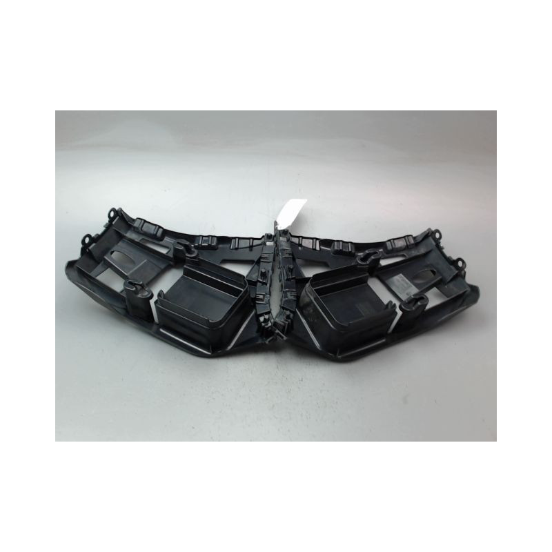 JEU SUPPORTS PARE-CHOC ARRIERE BMW SERIE 1 II (F20/F21) 2011-...