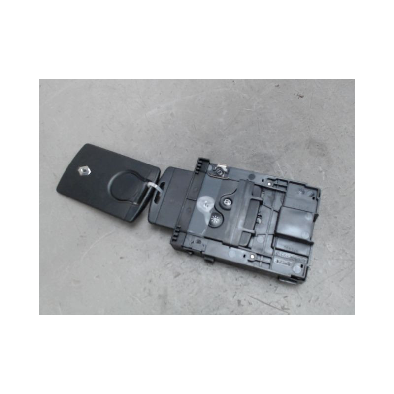 LECTEUR DE CARTE RENAULT MEGANE