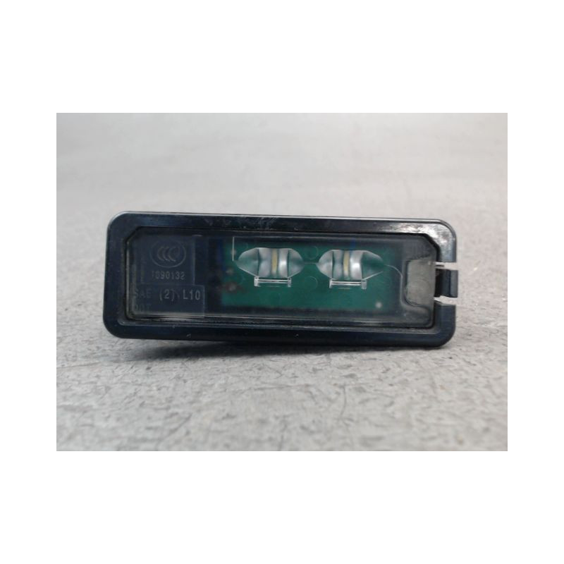 ECLAIREUR PLAQUE DE POLICE DROIT VOLKSWAGEN POLO