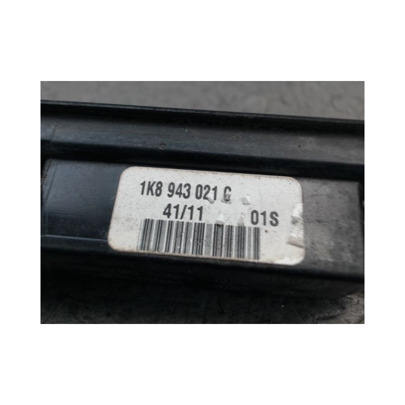 ECLAIREUR PLAQUE DE POLICE DROIT VOLKSWAGEN POLO