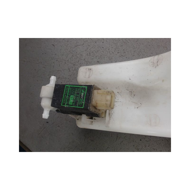 RESERVOIR LAVE-GLACE AVANT HYUNDAI IX20