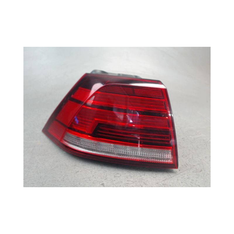 FEU ARRIERE GAUCHE  VOLKSWAGEN GOLF