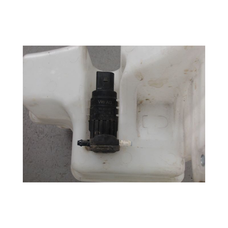 RESERVOIR LAVE-GLACE AVANT VOLKSWAGEN GOLF