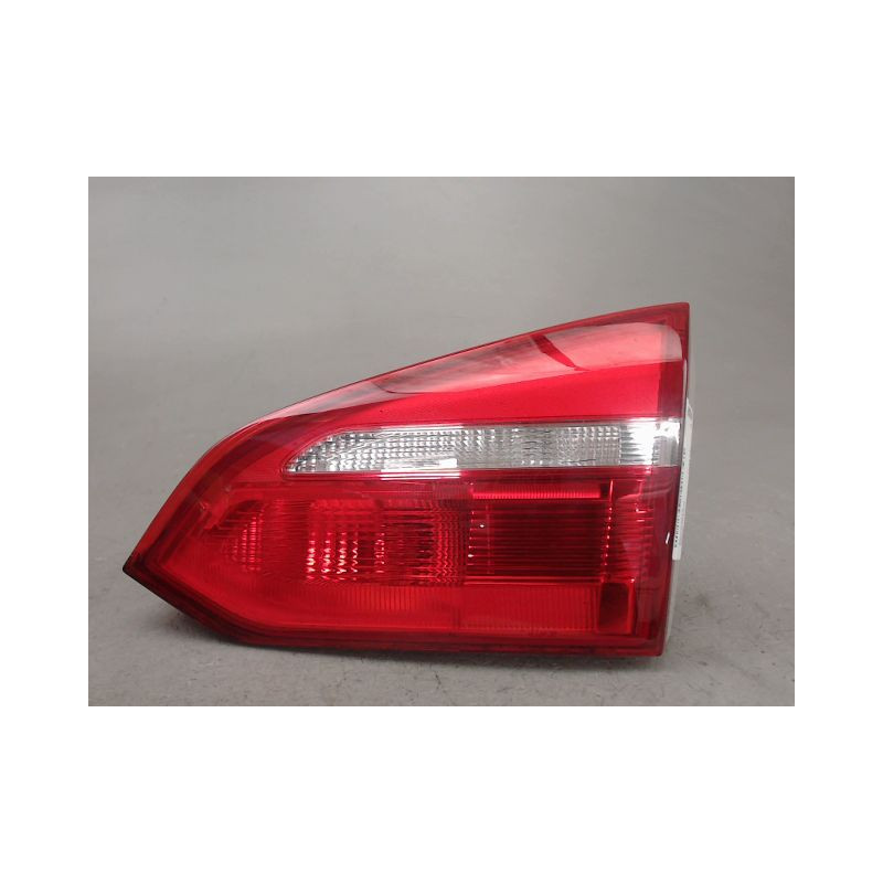 FEU ARRIERE INTERIEUR DROIT FORD FOCUS