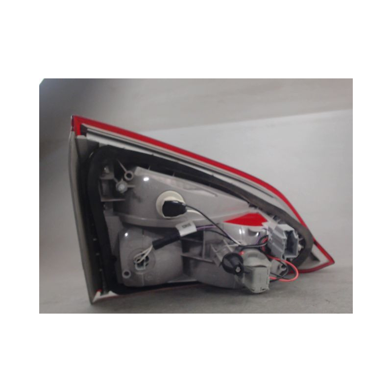 FEU ARRIERE INTERIEUR DROIT FORD FOCUS