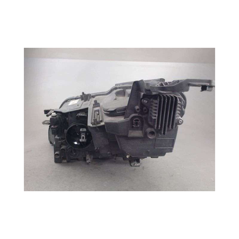 PHARE DROIT PEUGEOT 3008