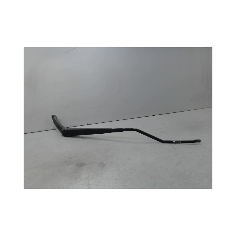 BRAS ESSUIE-GLACE AVANT GAUCHE RENAULT CLIO IV ESTATE 2012-2016