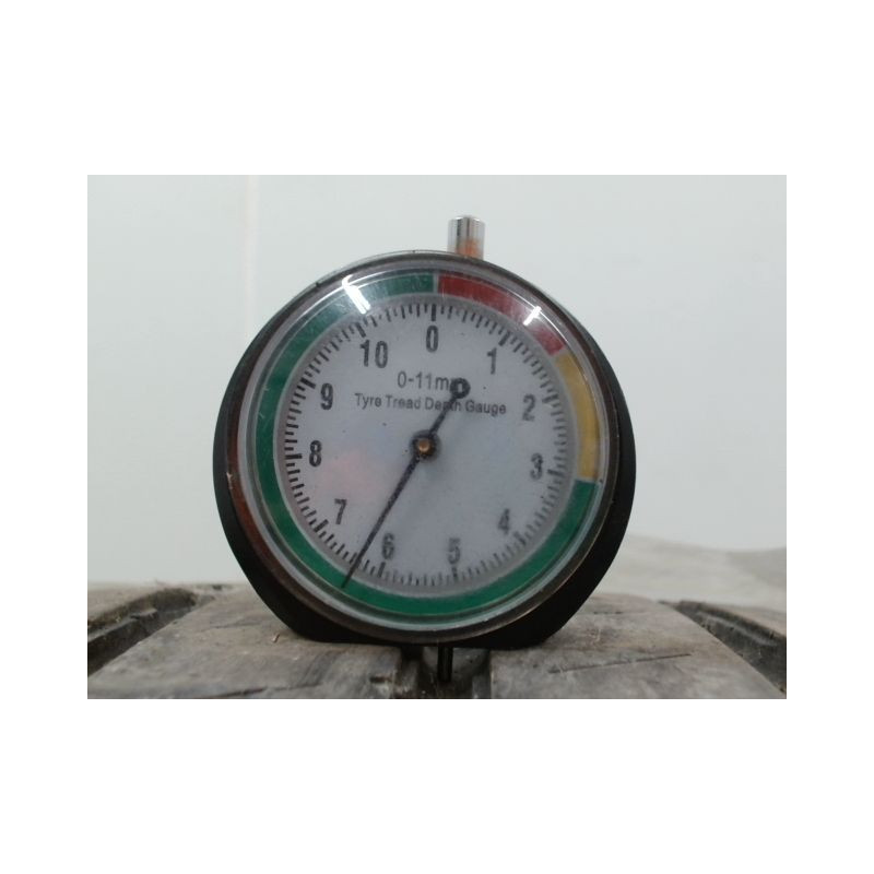Paire de pneus CONTINENTAL CONTIVANCONTACT 100 215 65 16 109 T